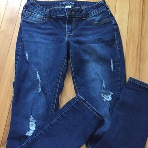 Maurice’s distressed jeggings size small